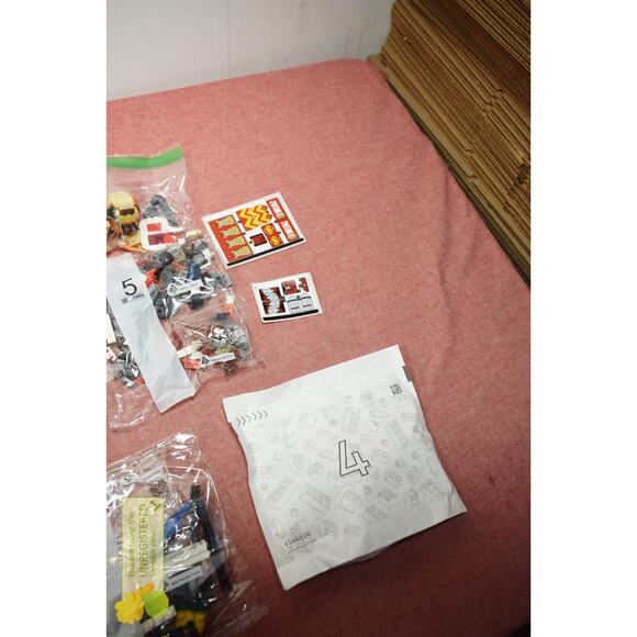 LEGO Assorted Bricks, Pieces and Parts #3 (Parts Only)* - Picture 7 of 13